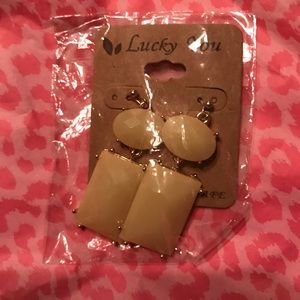 Cream and Gold Geometric earrings